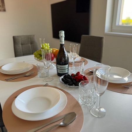Byt Apartman 74M2 Vyhled Klid Priroda Praga Exterior foto