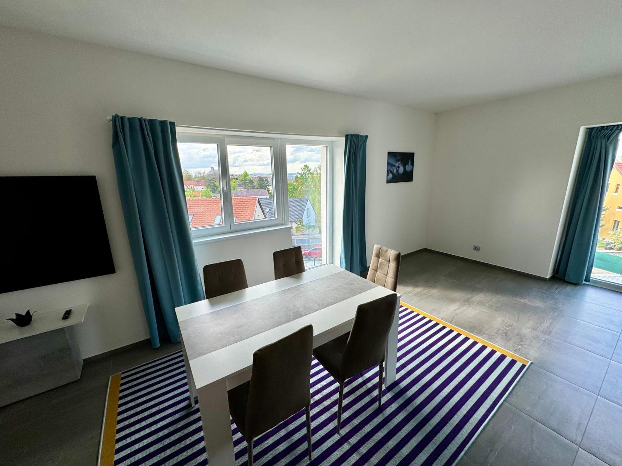 Byt Apartman 74M2 Vyhled Klid Priroda Praga Exterior foto