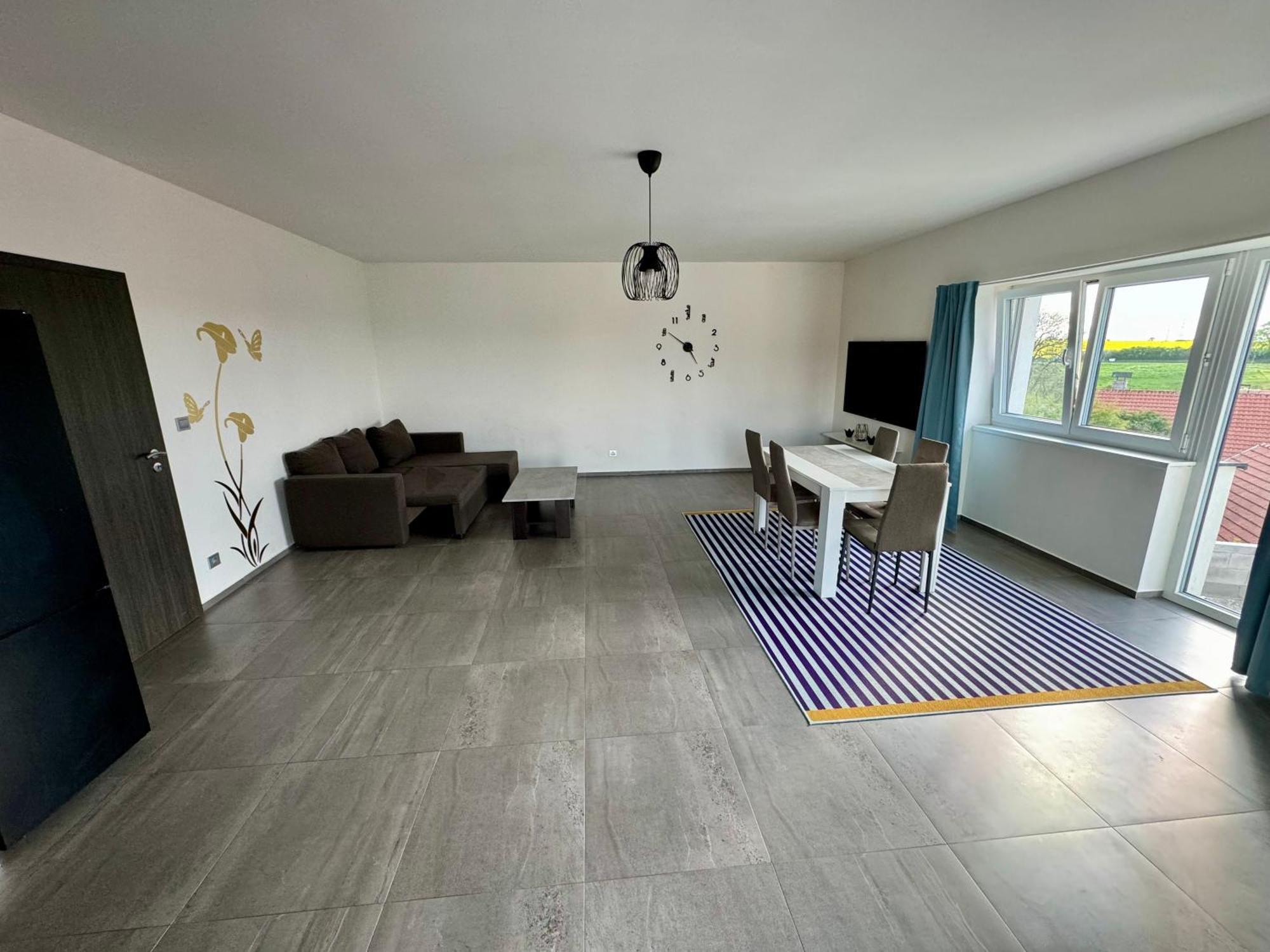 Byt Apartman 74M2 Vyhled Klid Priroda Praga Exterior foto